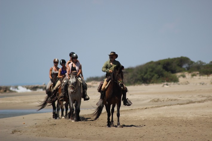 randonnee 2 jours cheval camargue