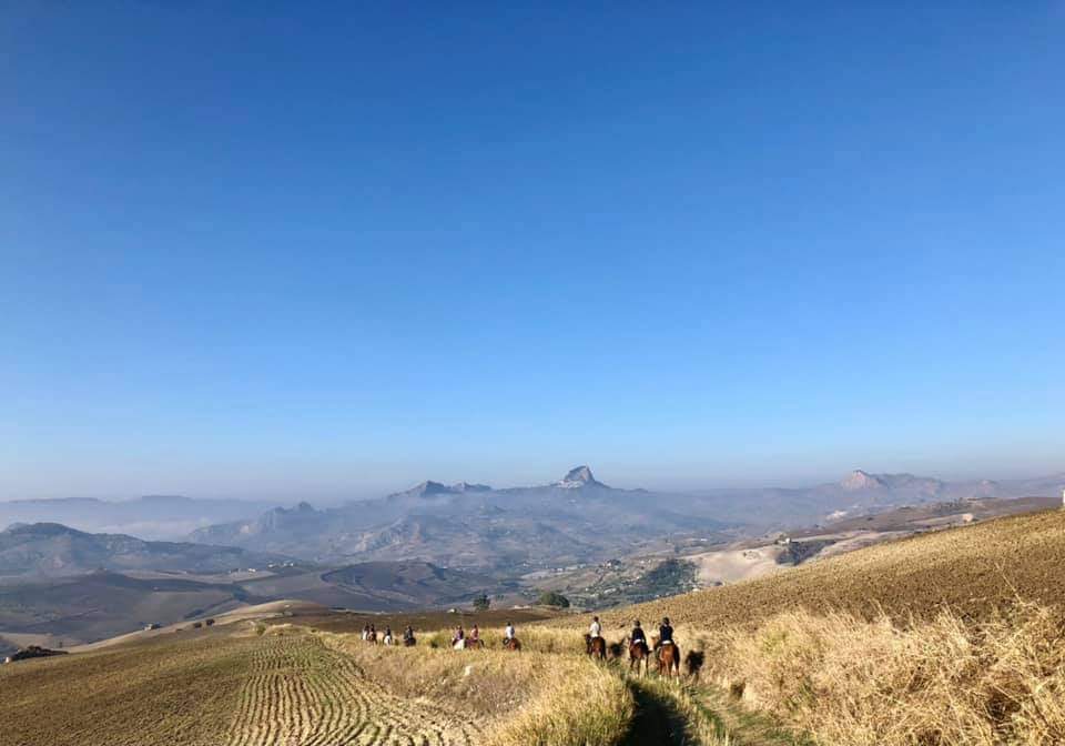 Image Sicile : La traversée de la Sicile à cheval