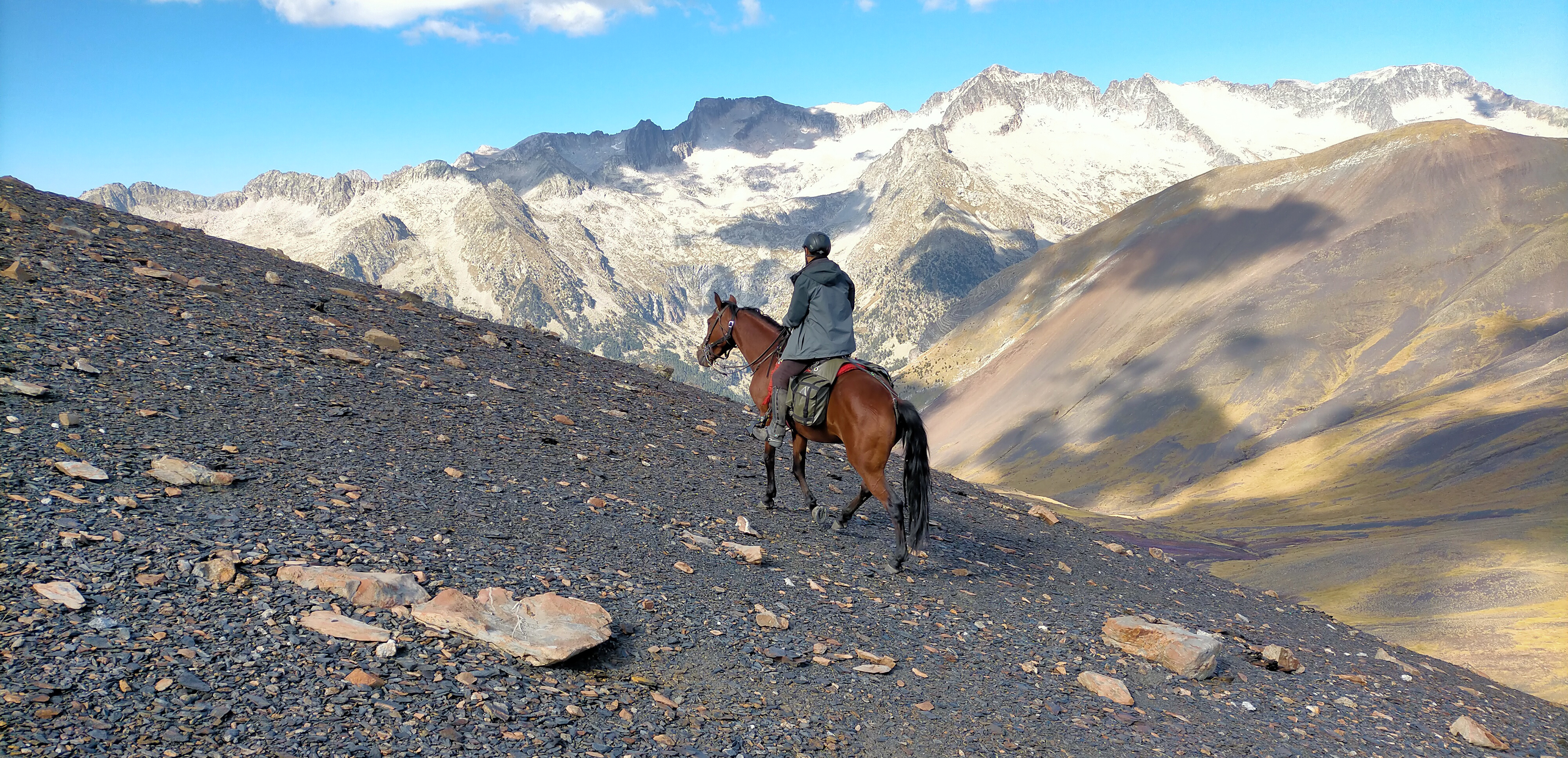 Image Espagne : A cheval sur les sommets des Pyrénées espagnoles
