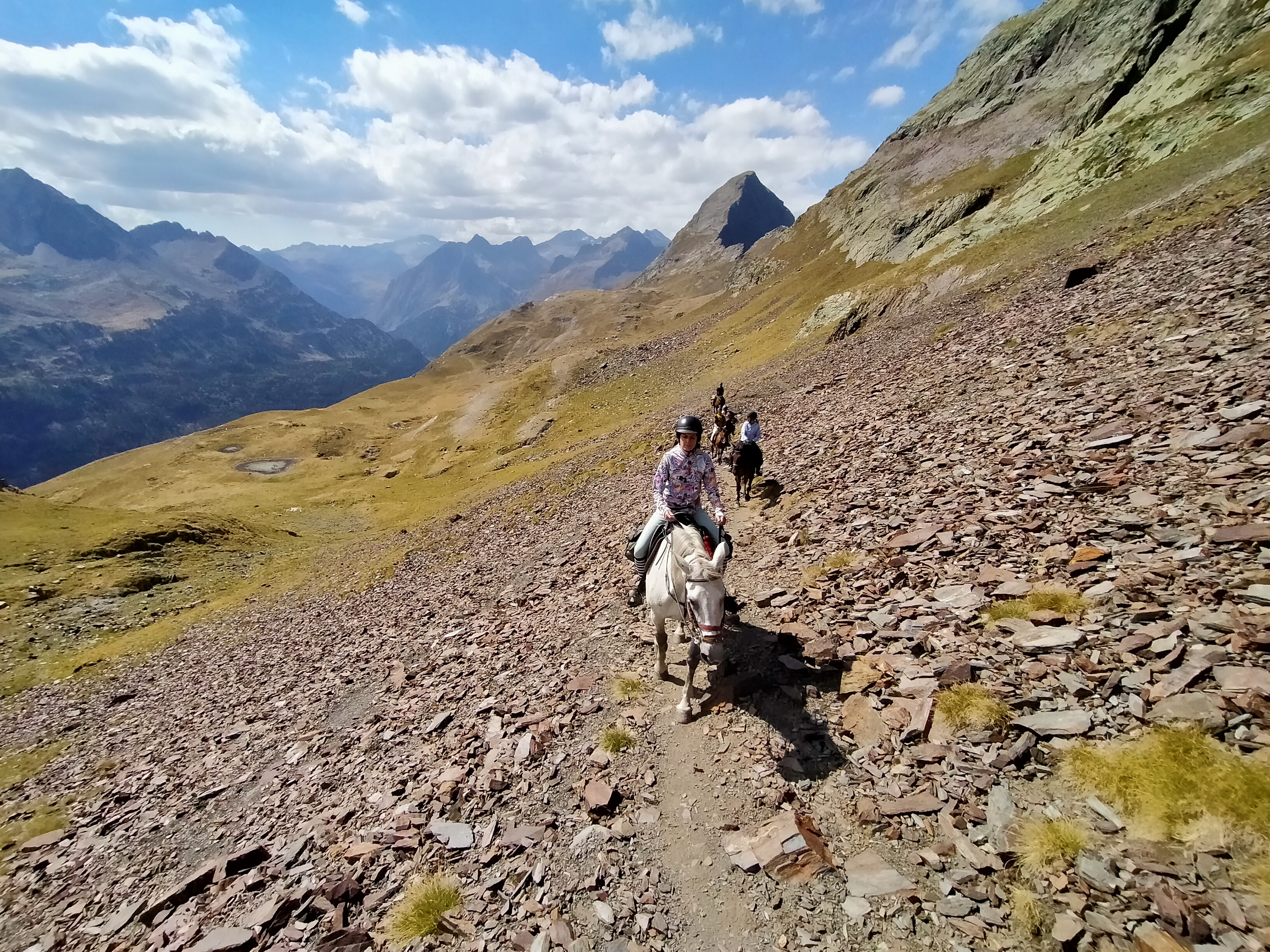 A cheval dans les Pyrenees