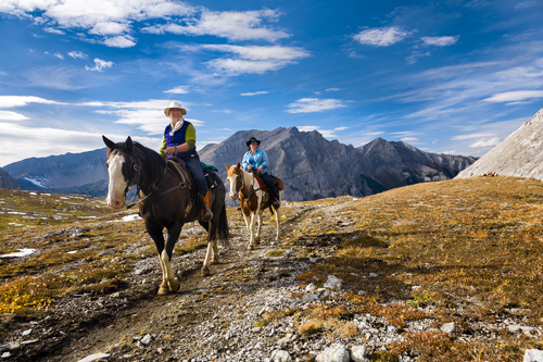 Image Canada : Randonnée à cheval dans le Parc de Banff
