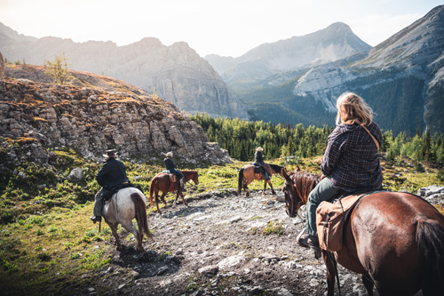 Image Canada : Randonnée à cheval dans le Parc de Banff