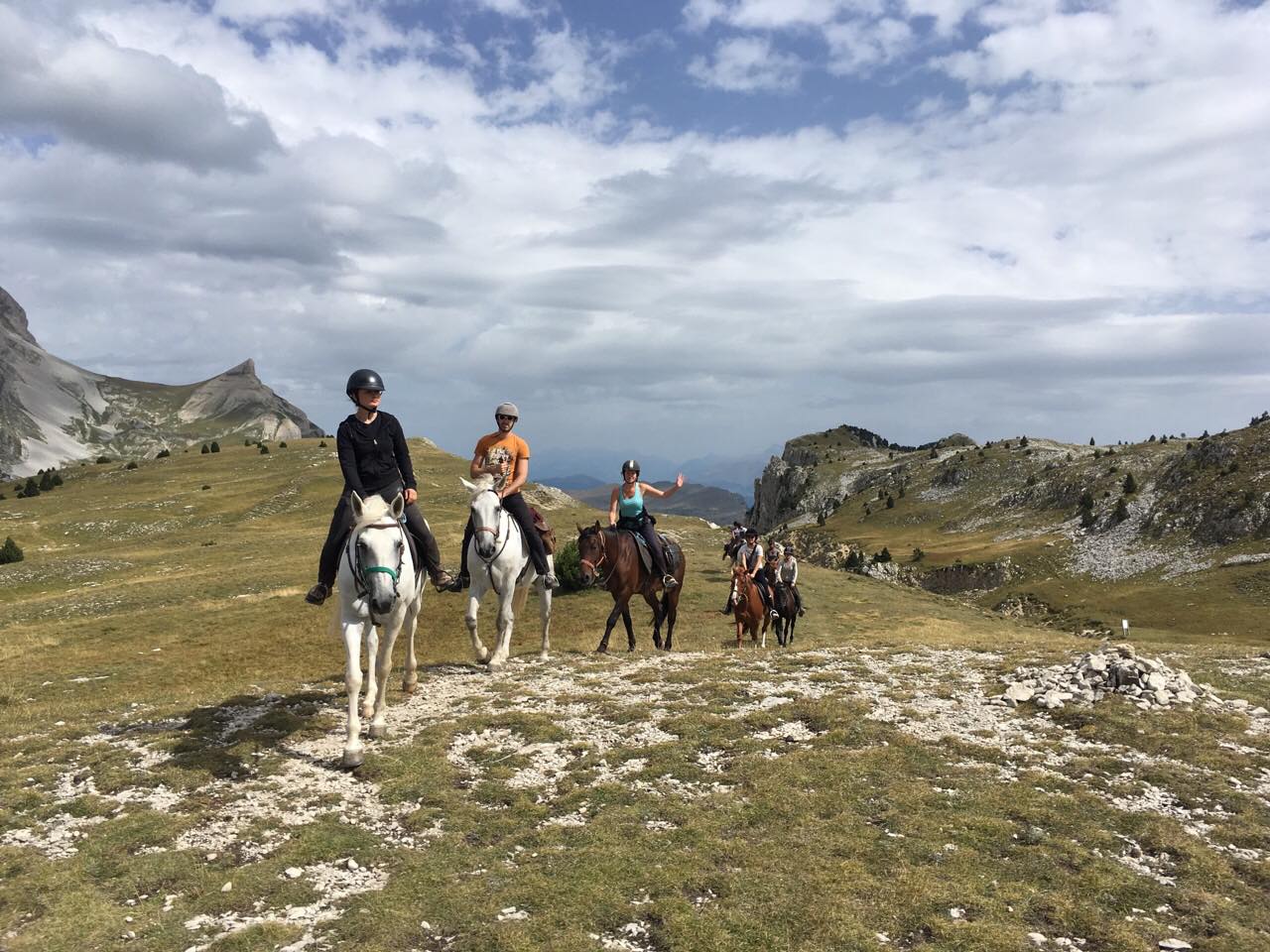 Image Rando à cheval dans le Vercors pour ados de 13 à 17 ans