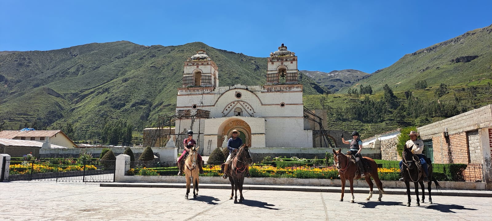 Image Pérou : La vallée et le canyon du Colca à cheval