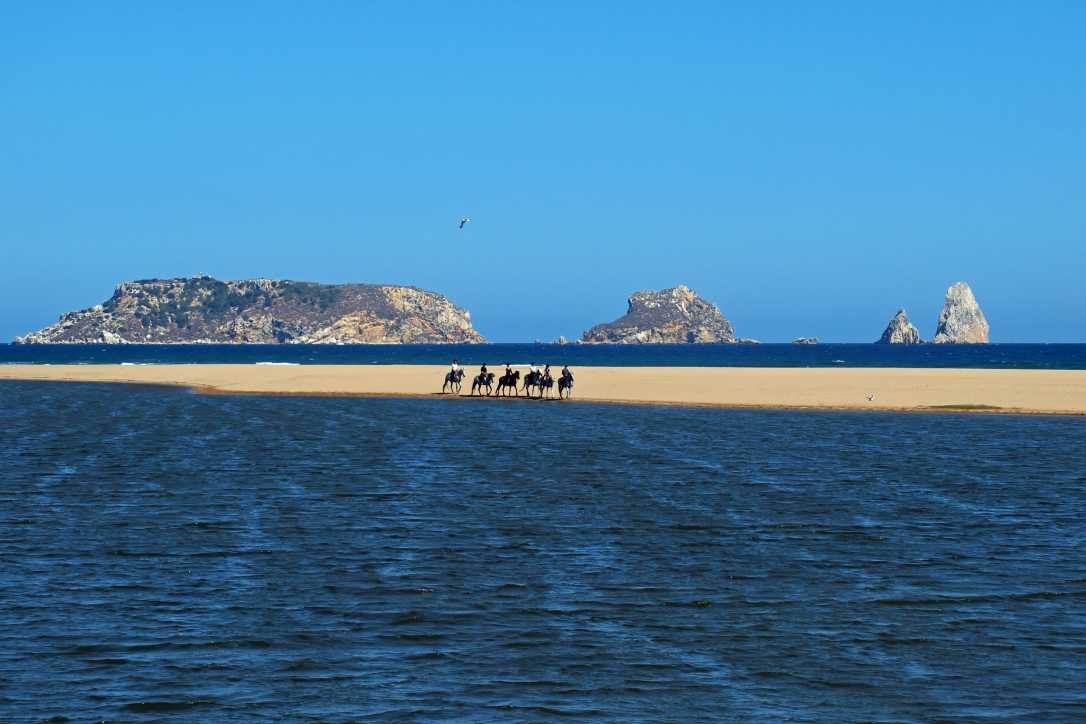 Image Espagne : Collines & plages de Catalogne à cheval