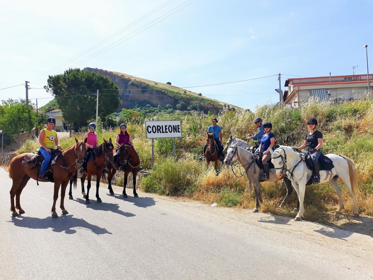 Image Sicile : La Sicile secrète à cheval