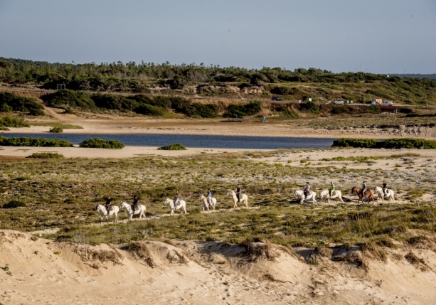Image Rando à cheval au Portugal dans les collines et sur les plages de la Serra de Grândola