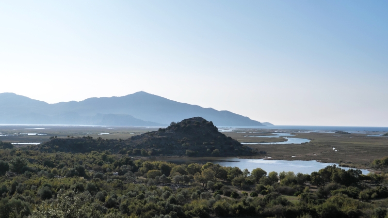 Vue sur Dalyan pendant la randonnée équestre