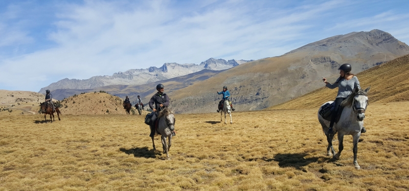 rando a cheval dans les Pyrénées