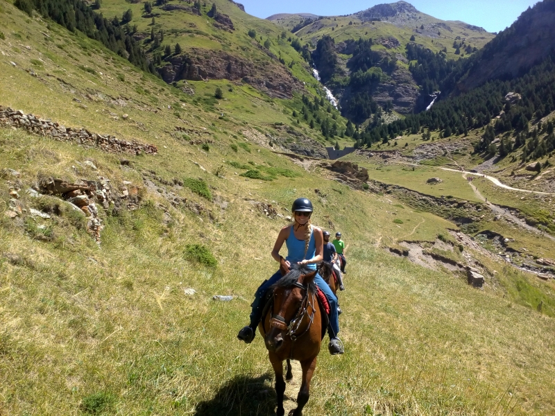 Hautes Pyrénées à cheval