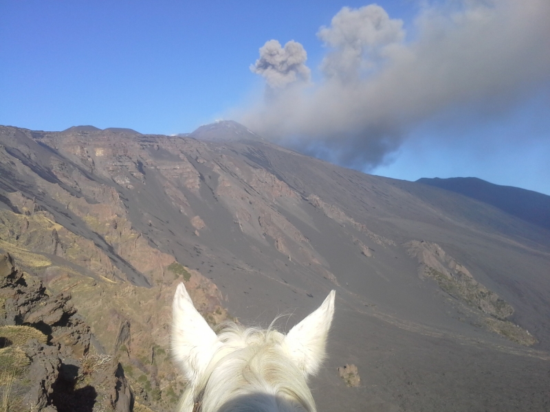 sicile tour de l'etna a cheval