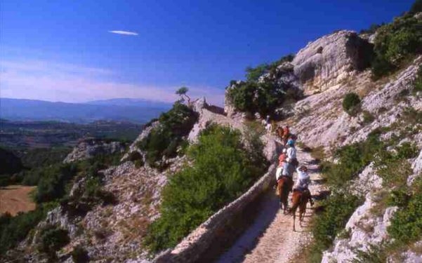 randonnee a cheval Provence semaine