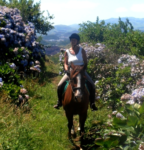 randonnee equestre dans les Acores