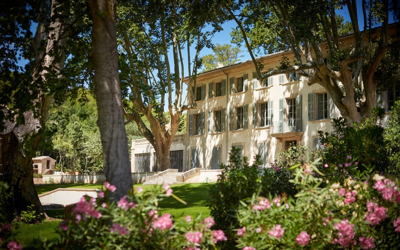 randonnee a cheval provence domaine de fontenille lauris en luberon